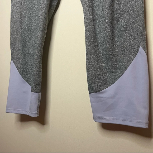 GAIAM Om High Waisted Femme Atheleisure Cropped Pocket Colorblock Leggings - Picture 5 of 11